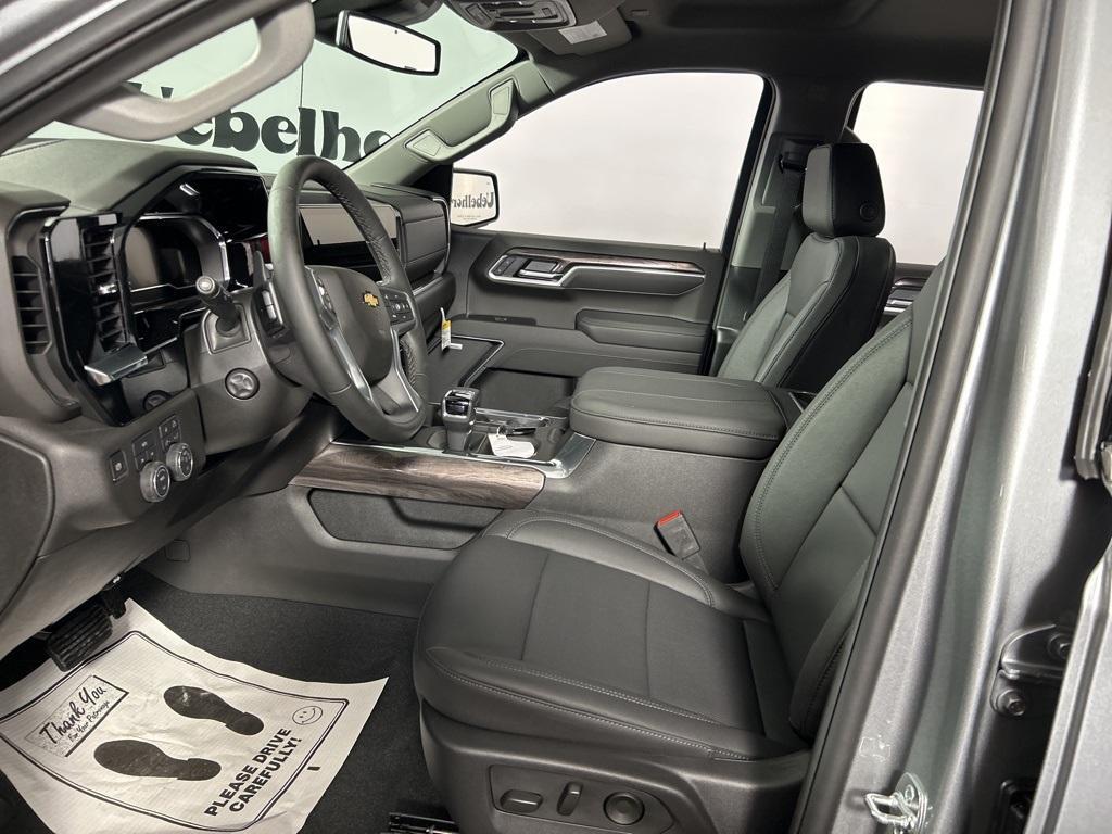new 2025 Chevrolet Silverado 1500 car, priced at $57,644