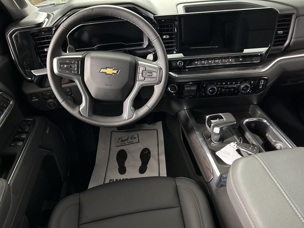 new 2025 Chevrolet Silverado 1500 car, priced at $57,644