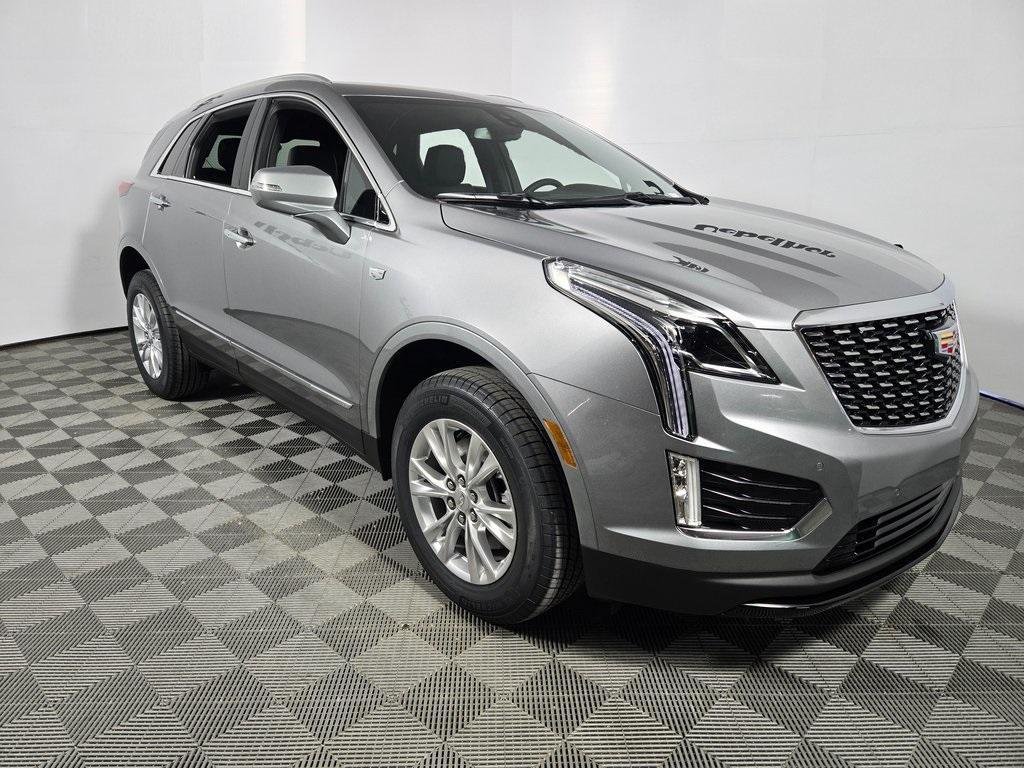 new 2025 Cadillac XT5 car, priced at $46,100