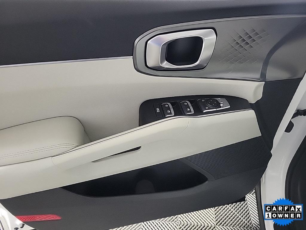 used 2021 Kia Sorento Hybrid car, priced at $23,995