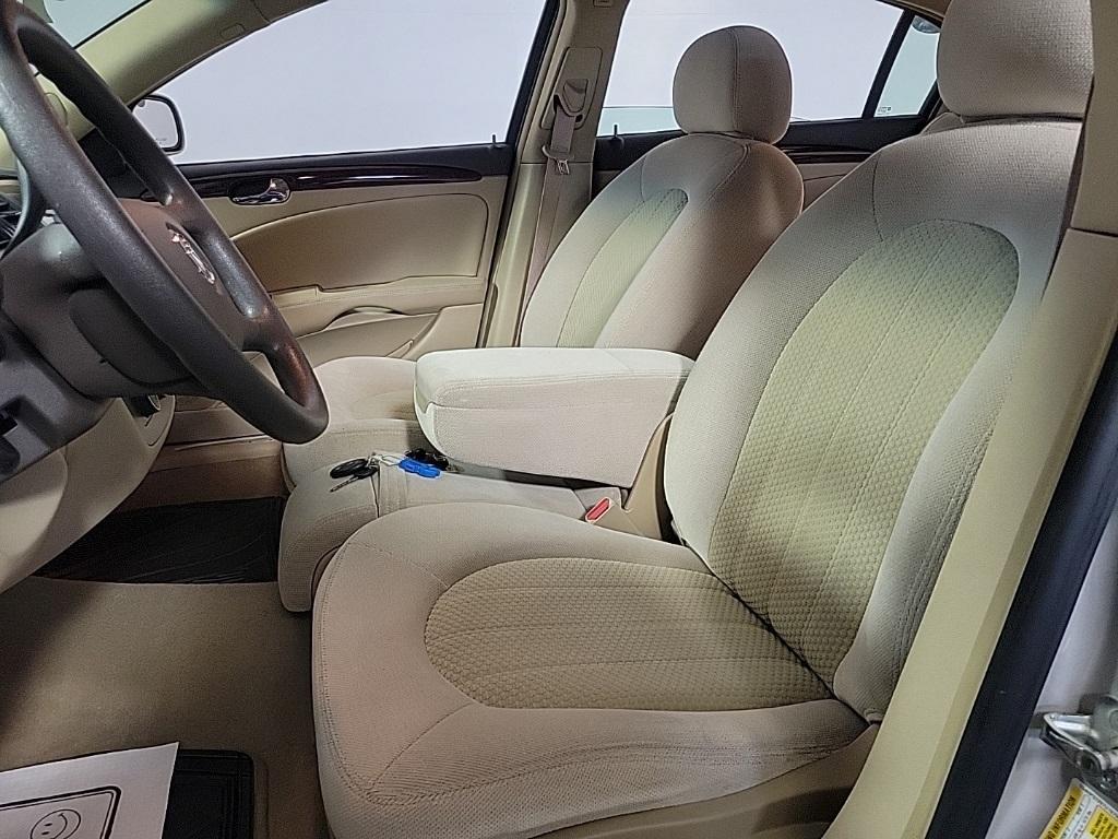used 2007 Buick Lucerne car, priced at $11,995