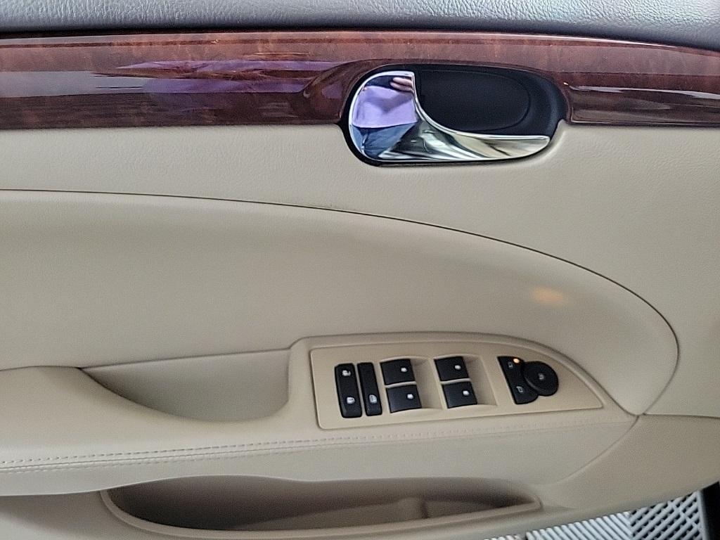 used 2007 Buick Lucerne car, priced at $11,995