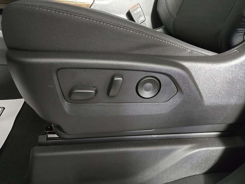 new 2025 Chevrolet Silverado 1500 car, priced at $58,195