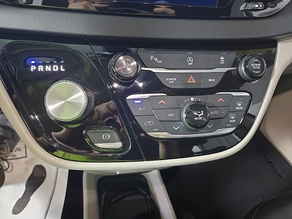 used 2017 Chrysler Pacifica car, priced at $10,750