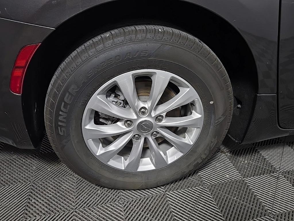 used 2017 Chrysler Pacifica car, priced at $10,750