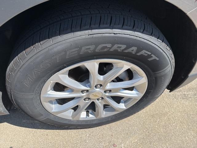 used 2018 Chevrolet Equinox car, priced at $13,912
