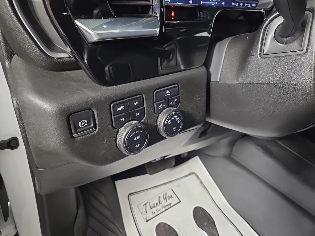 used 2022 Chevrolet Silverado 1500 car, priced at $38,995