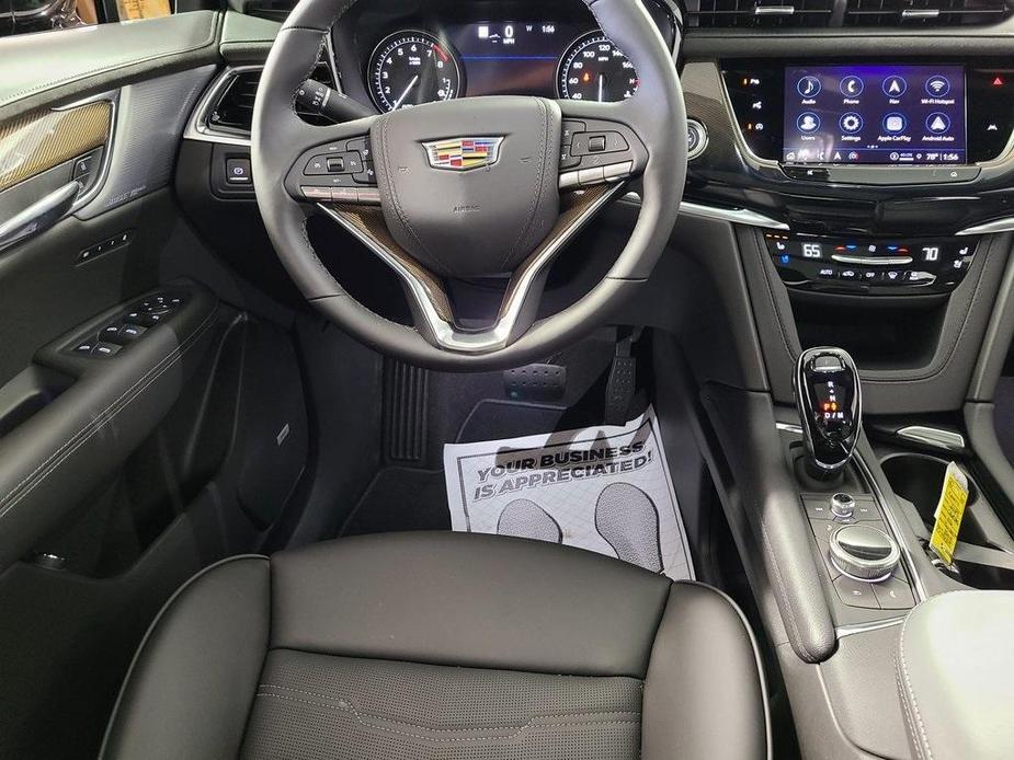 new 2024 Cadillac XT6 car, priced at $58,648