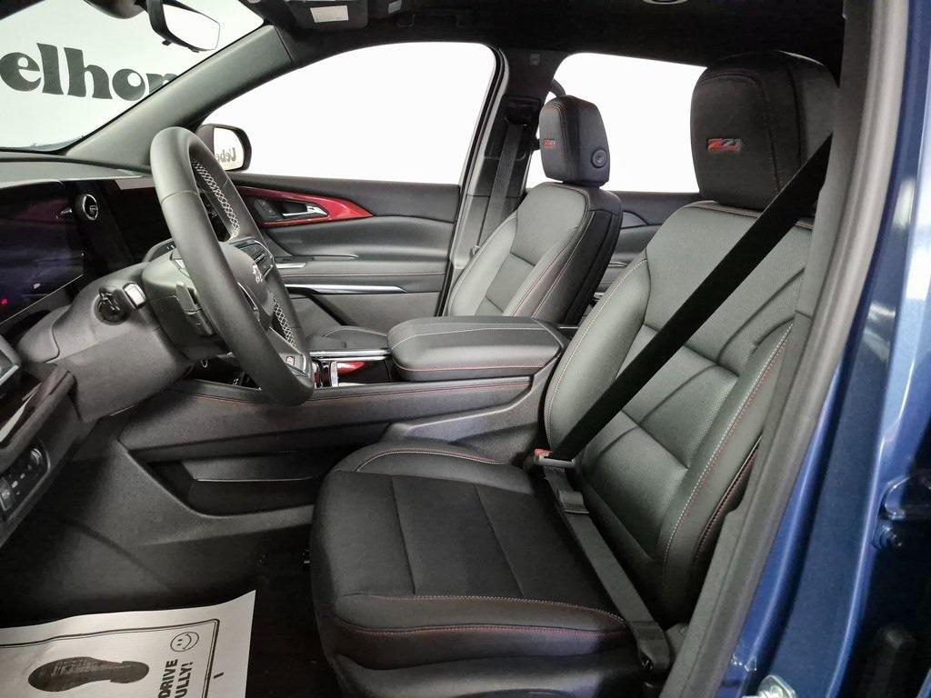 new 2026 Chevrolet Traverse car, priced at $52,020