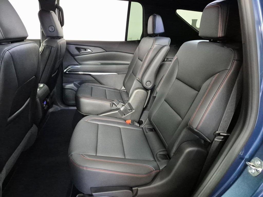 new 2026 Chevrolet Traverse car, priced at $52,020