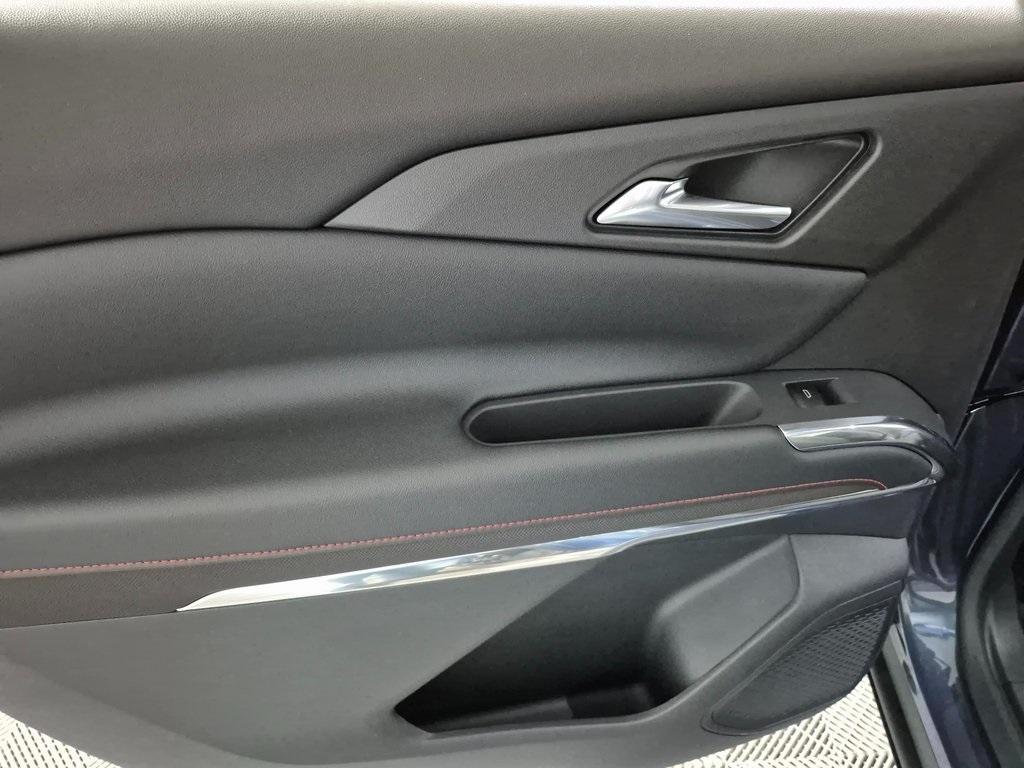 new 2026 Chevrolet Traverse car, priced at $52,020