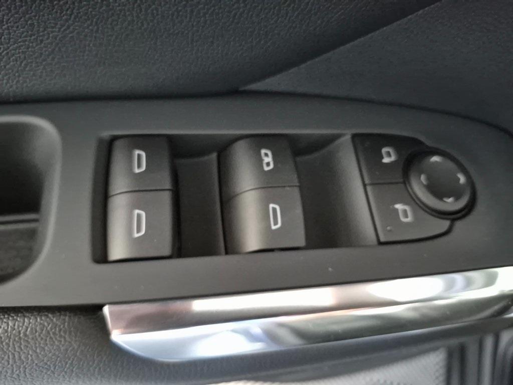 new 2026 Chevrolet Traverse car, priced at $52,020