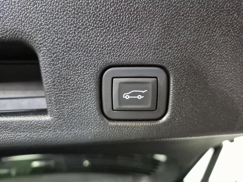 new 2026 Chevrolet Traverse car, priced at $52,020