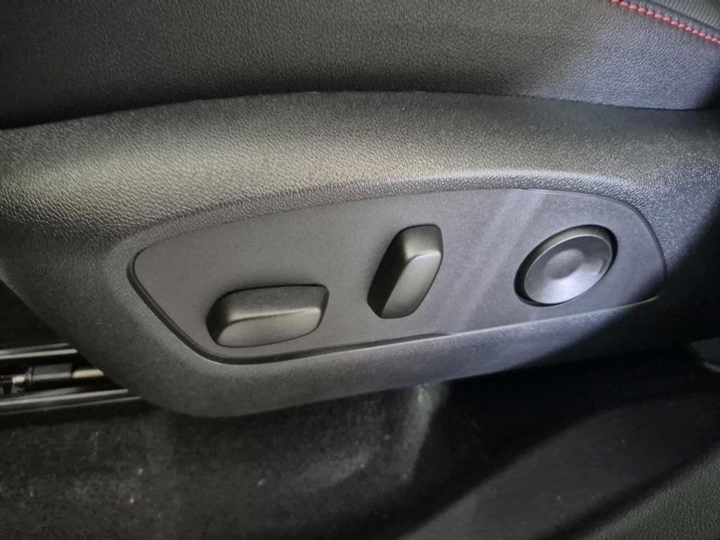 new 2026 Chevrolet Traverse car, priced at $52,020