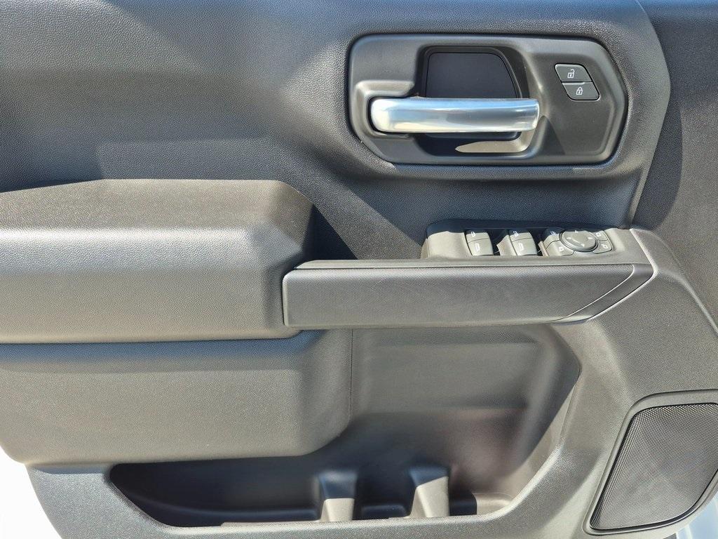 new 2025 Chevrolet Silverado 2500 car, priced at $63,995