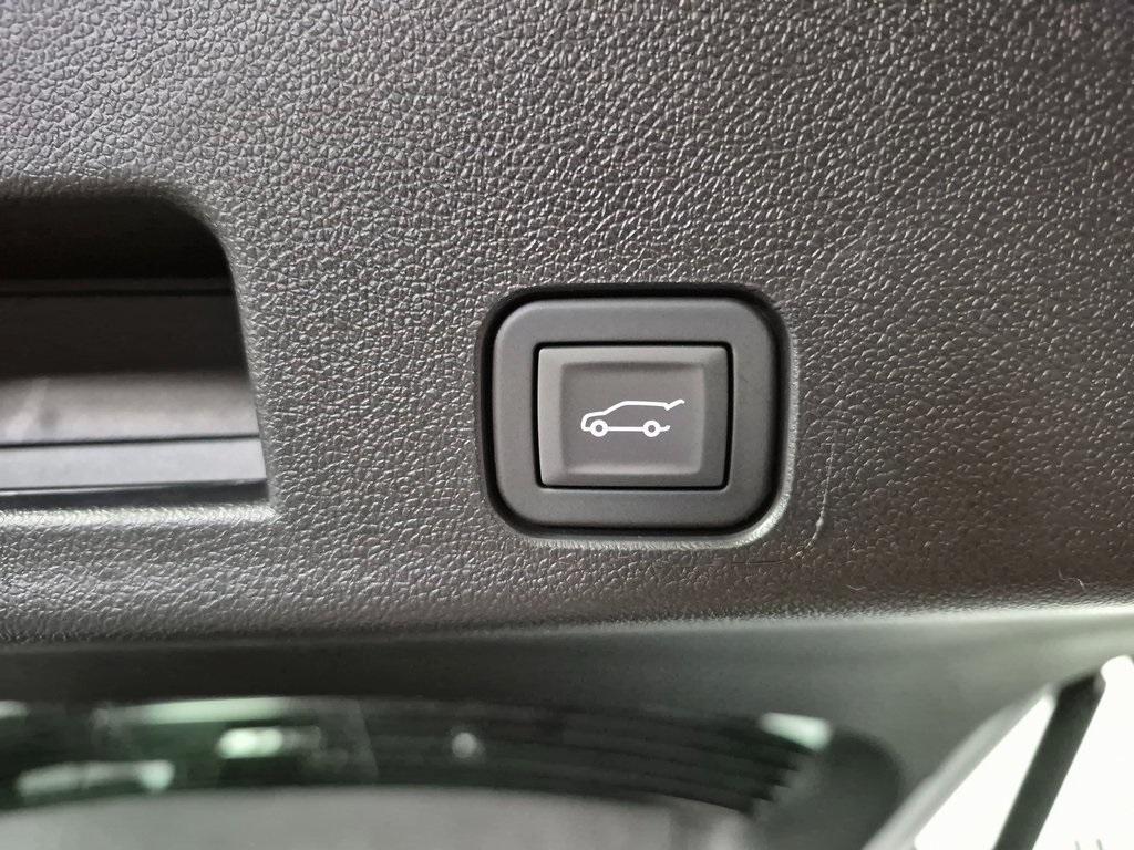 new 2026 Chevrolet Traverse car, priced at $44,385