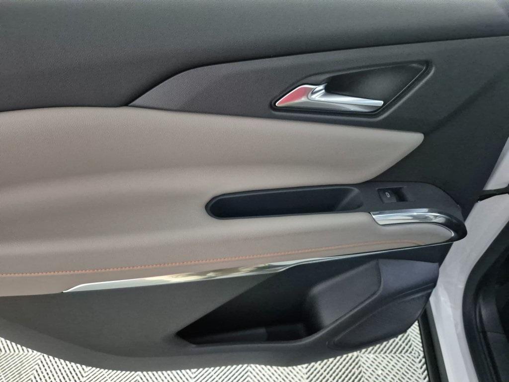 new 2026 Chevrolet Traverse car, priced at $44,385