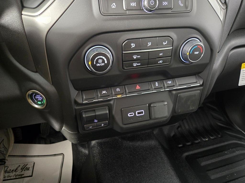 new 2025 Chevrolet Silverado 1500 car, priced at $31,440