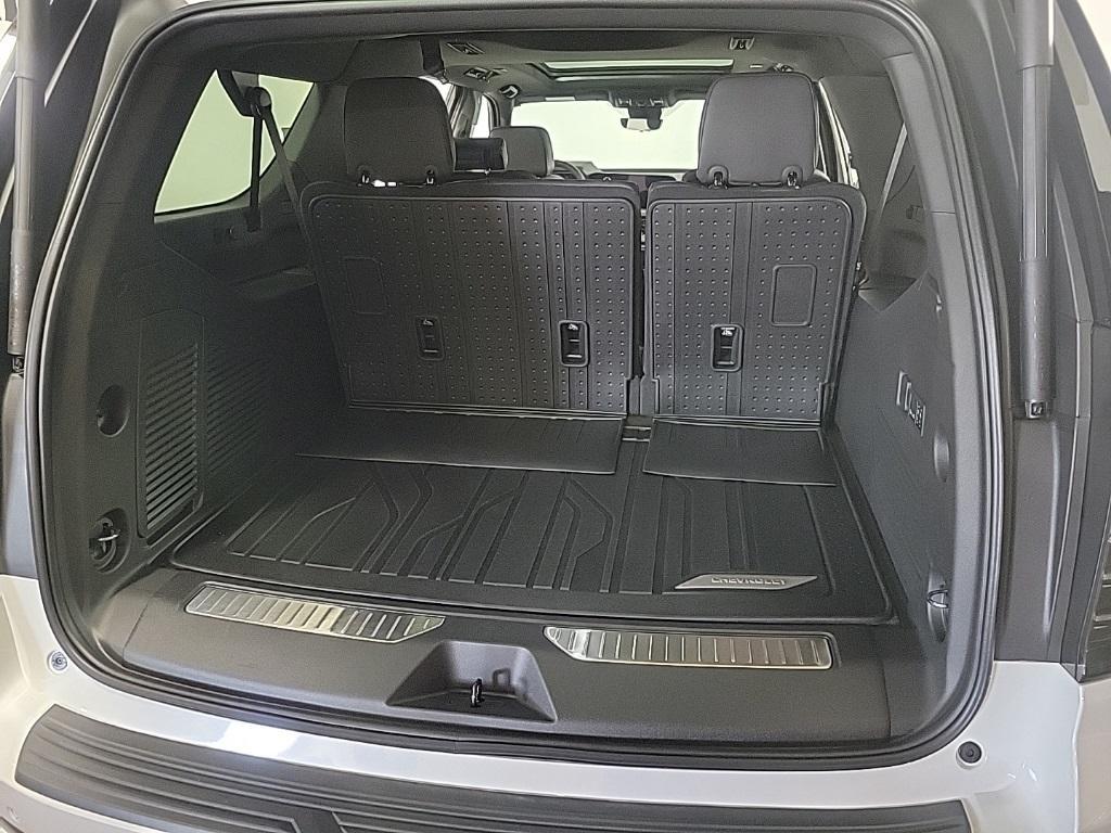 new 2025 Chevrolet Suburban car, priced at $88,375