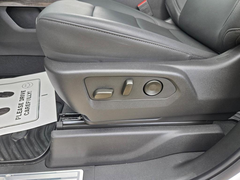 new 2025 Chevrolet Silverado 3500 car