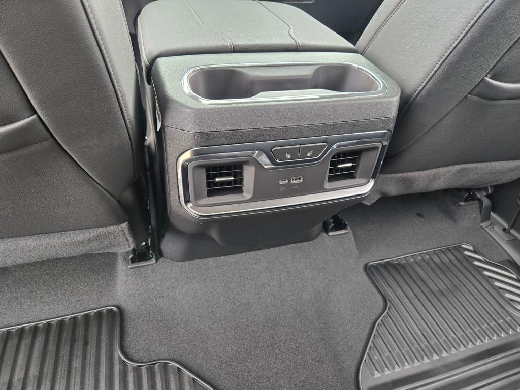 new 2025 Chevrolet Silverado 3500 car