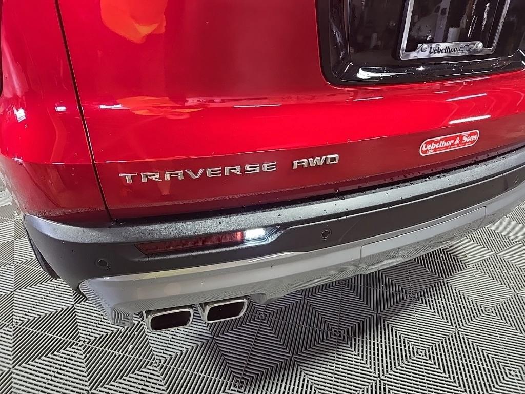 new 2025 Chevrolet Traverse car, priced at $50,530