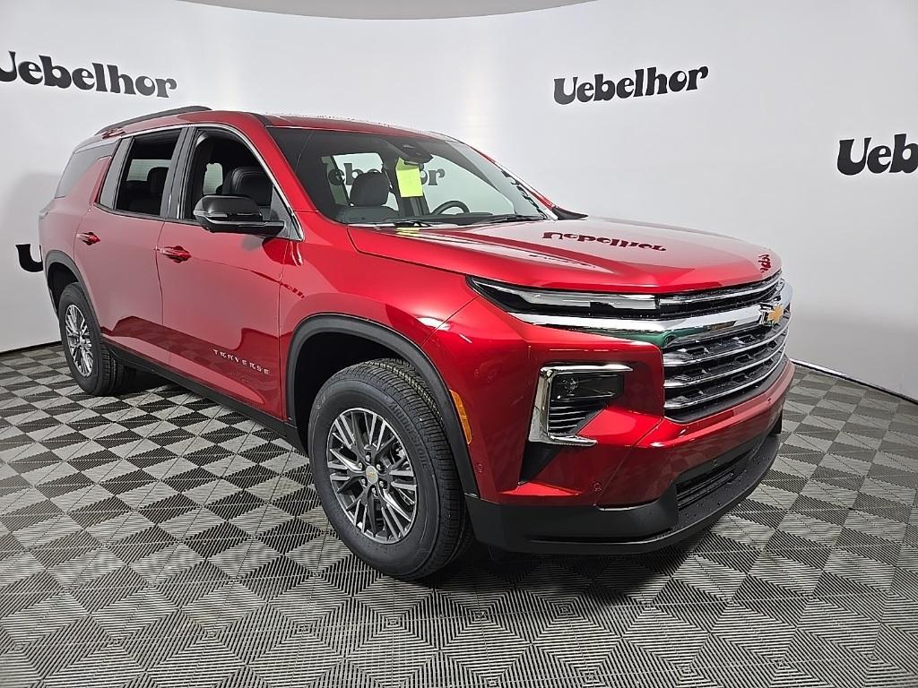 new 2025 Chevrolet Traverse car, priced at $50,530