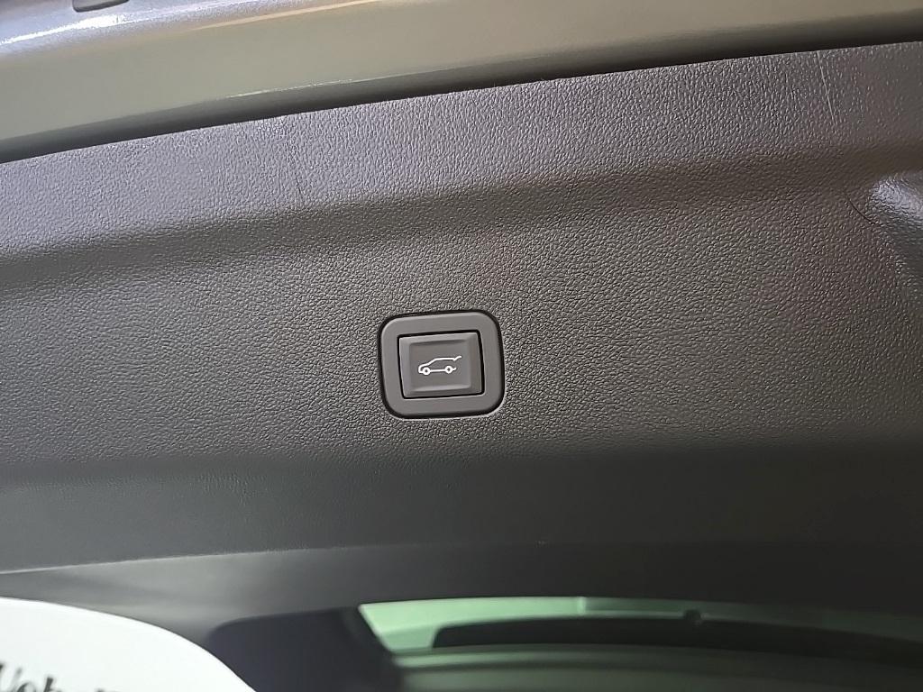 new 2025 Chevrolet Tahoe car, priced at $76,915