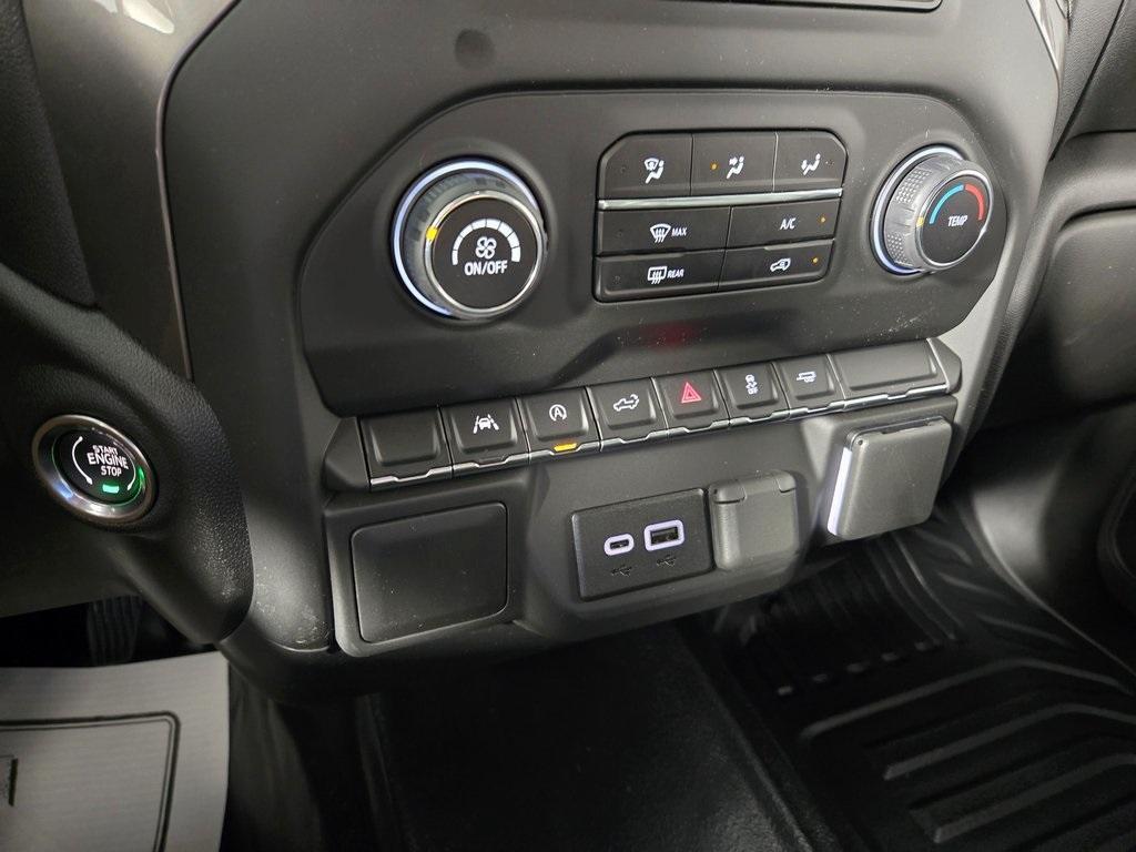 new 2025 Chevrolet Silverado 1500 car, priced at $40,425