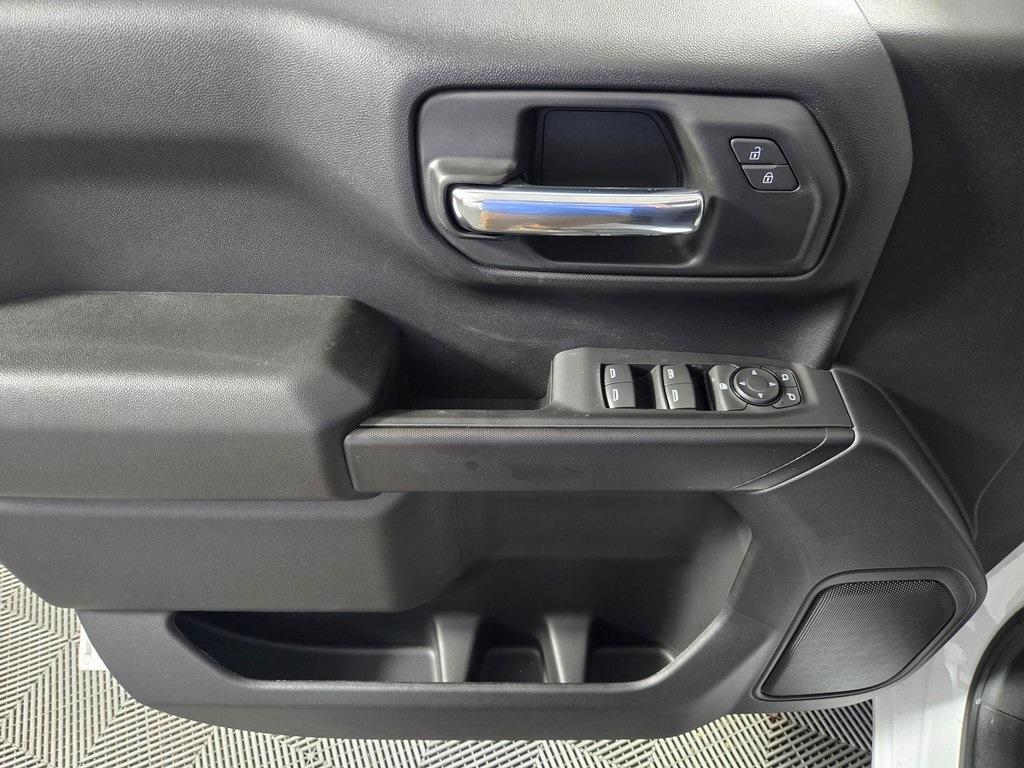 new 2025 Chevrolet Silverado 1500 car, priced at $40,425