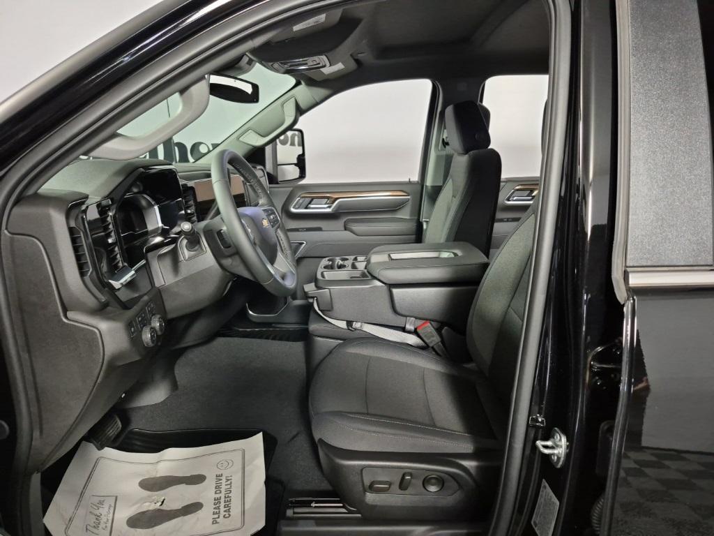 new 2025 Chevrolet Silverado 2500 car