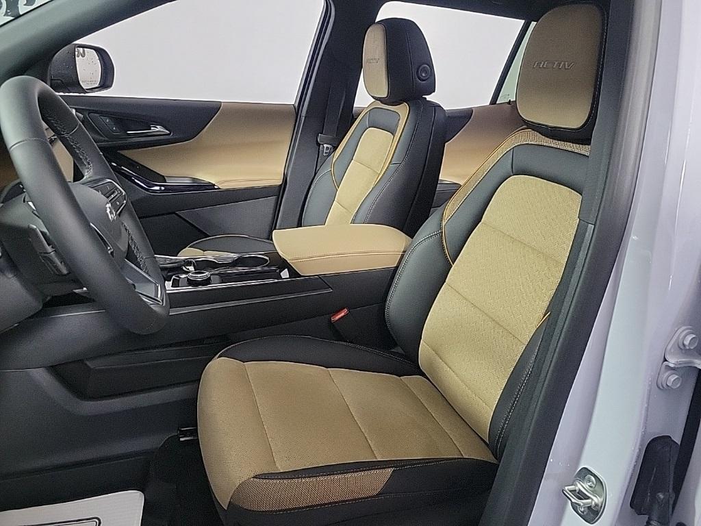 new 2026 Chevrolet Equinox car, priced at $39,265