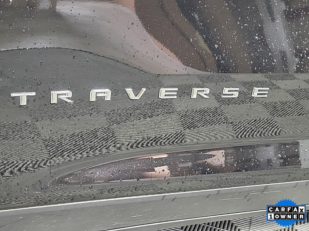 used 2025 Chevrolet Traverse car, priced at $39,995