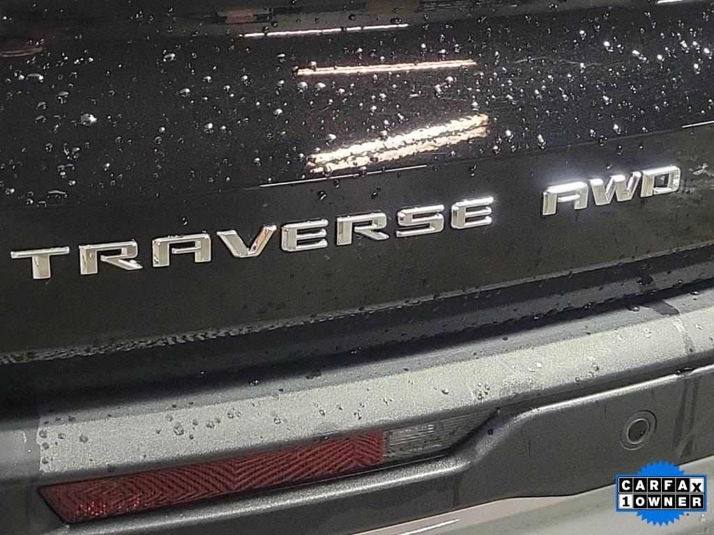 used 2025 Chevrolet Traverse car, priced at $39,995