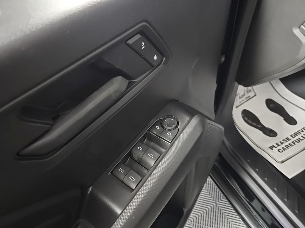 new 2025 Chevrolet Colorado car, priced at $34,460