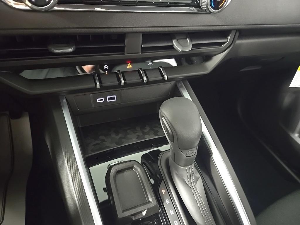 new 2025 Chevrolet Colorado car, priced at $34,460