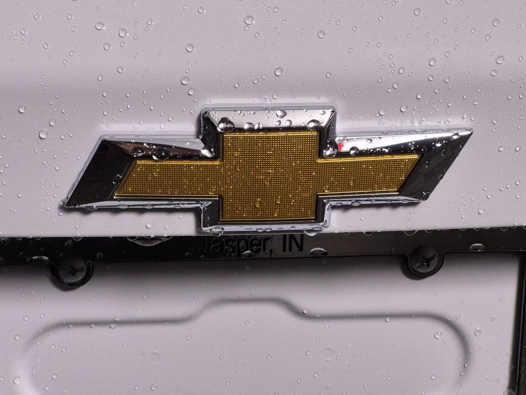 new 2026 Chevrolet Equinox car, priced at $33,850