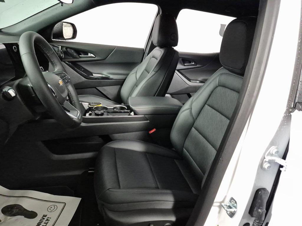 new 2026 Chevrolet Equinox car, priced at $33,850