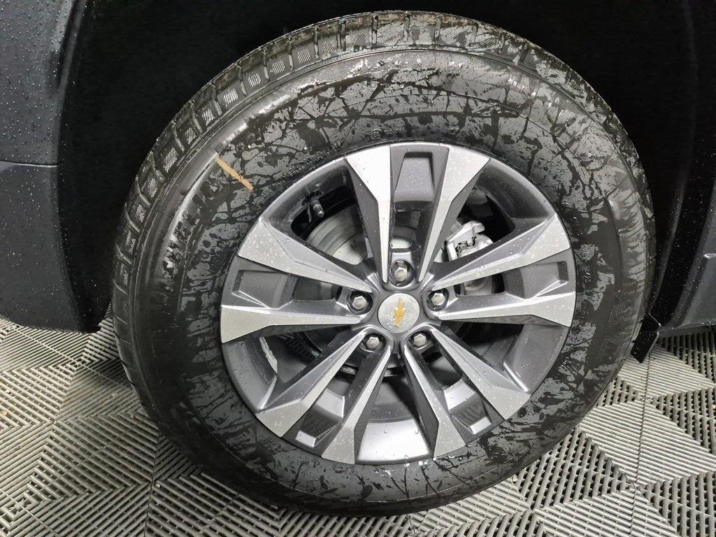 new 2026 Chevrolet Equinox car, priced at $33,850