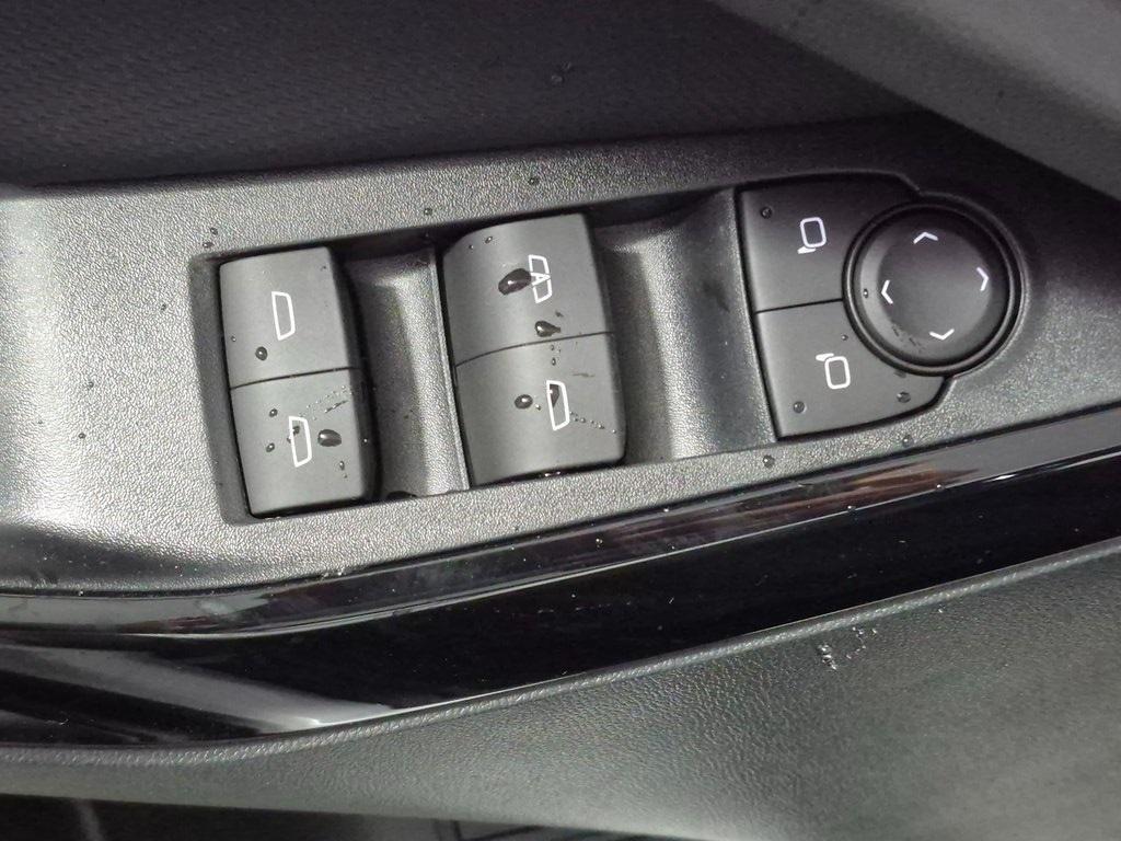 new 2026 Chevrolet Equinox car, priced at $33,850