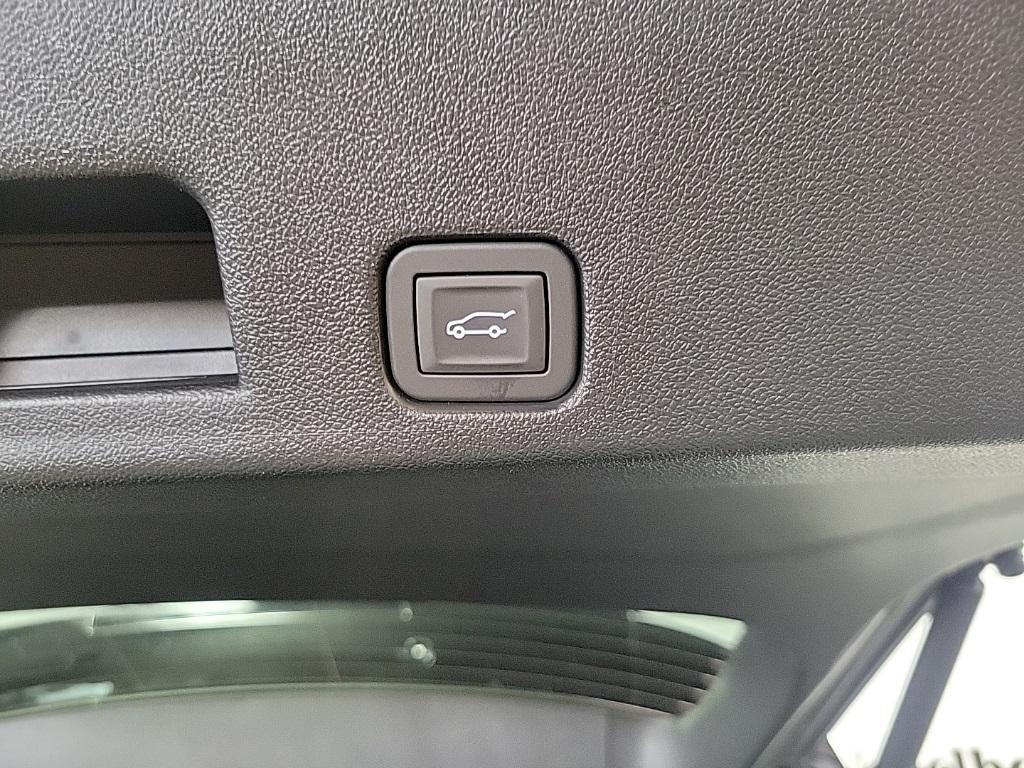 new 2026 Chevrolet Traverse car, priced at $51,260