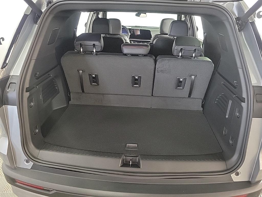 new 2026 Chevrolet Traverse car, priced at $51,260