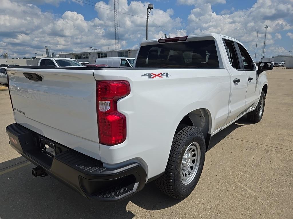 new 2025 Chevrolet Silverado 1500 car, priced at $42,295