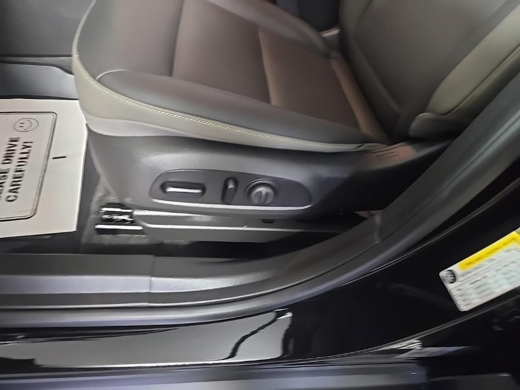 used 2025 Chevrolet Trax car, priced at $27,300