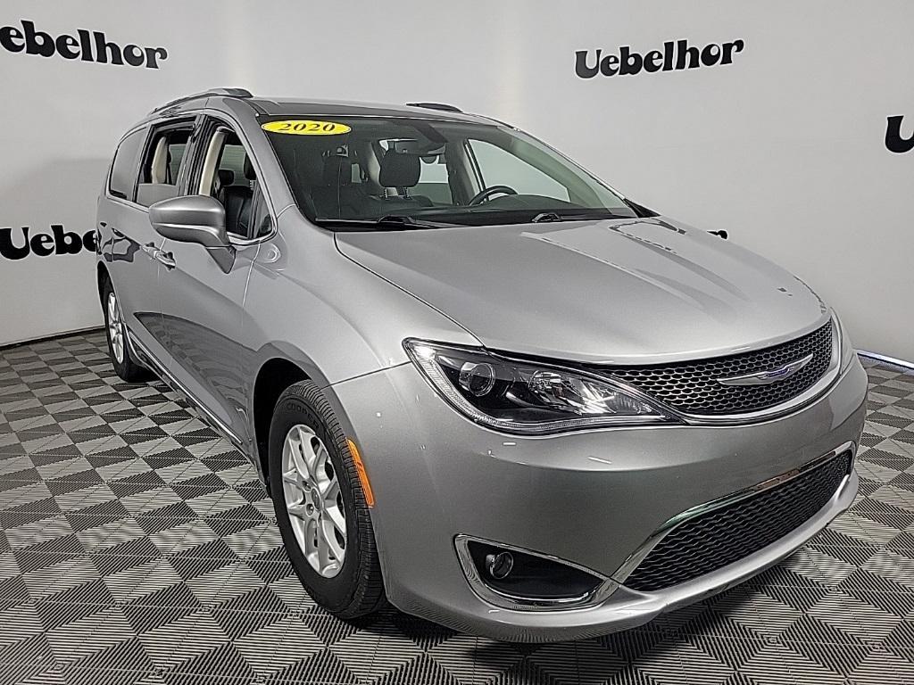 used 2020 Chrysler Pacifica car, priced at $14,998