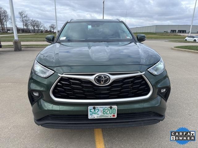 used 2024 Toyota Highlander car, priced at $43,943