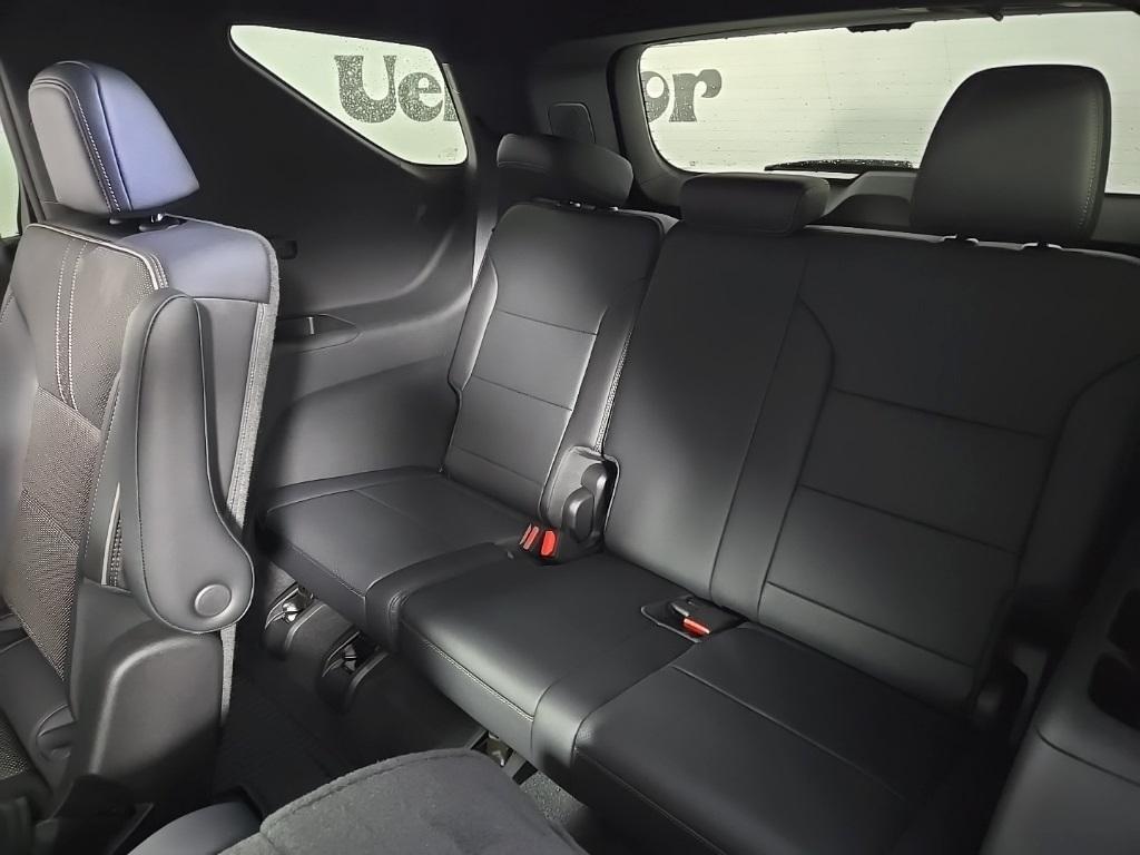 new 2025 Chevrolet Traverse car, priced at $57,435