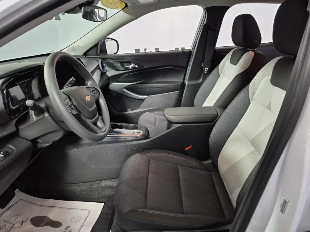 used 2025 Chevrolet Trax car, priced at $24,995
