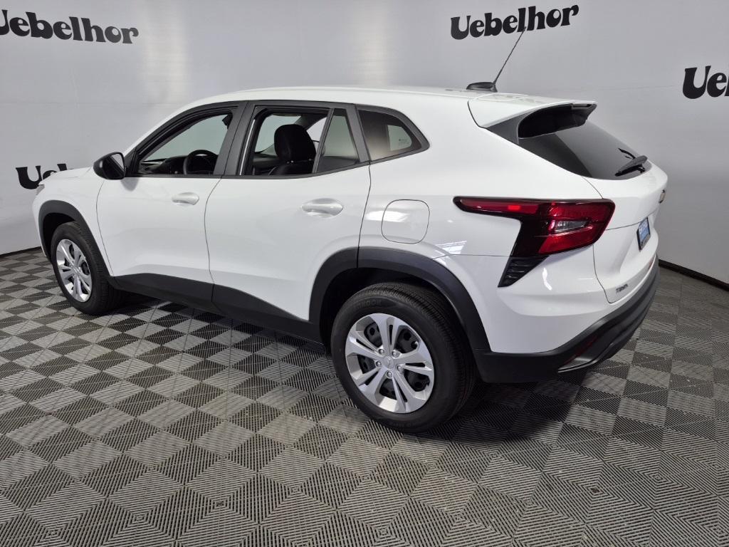 used 2025 Chevrolet Trax car, priced at $24,995