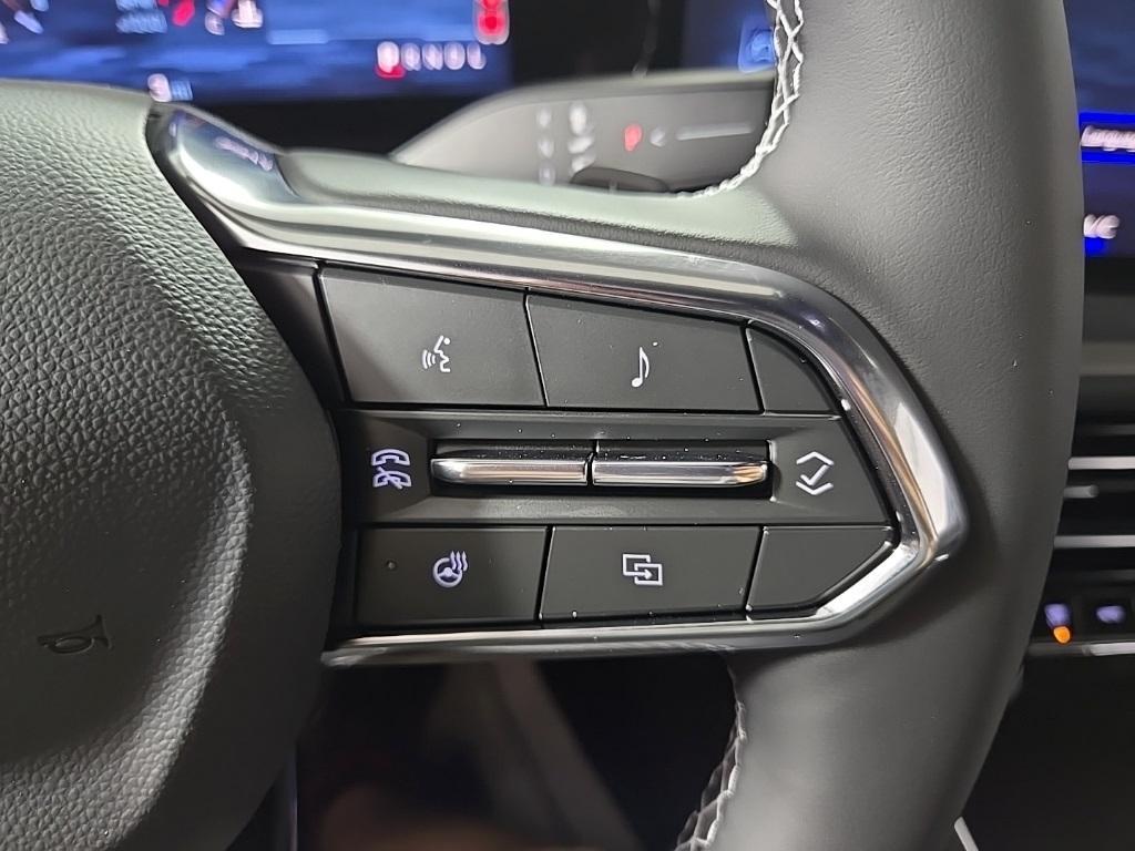 new 2025 Chevrolet Traverse car, priced at $49,290
